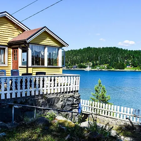 In Nordre Frogn With Kitchen * Brevik (Akershus)